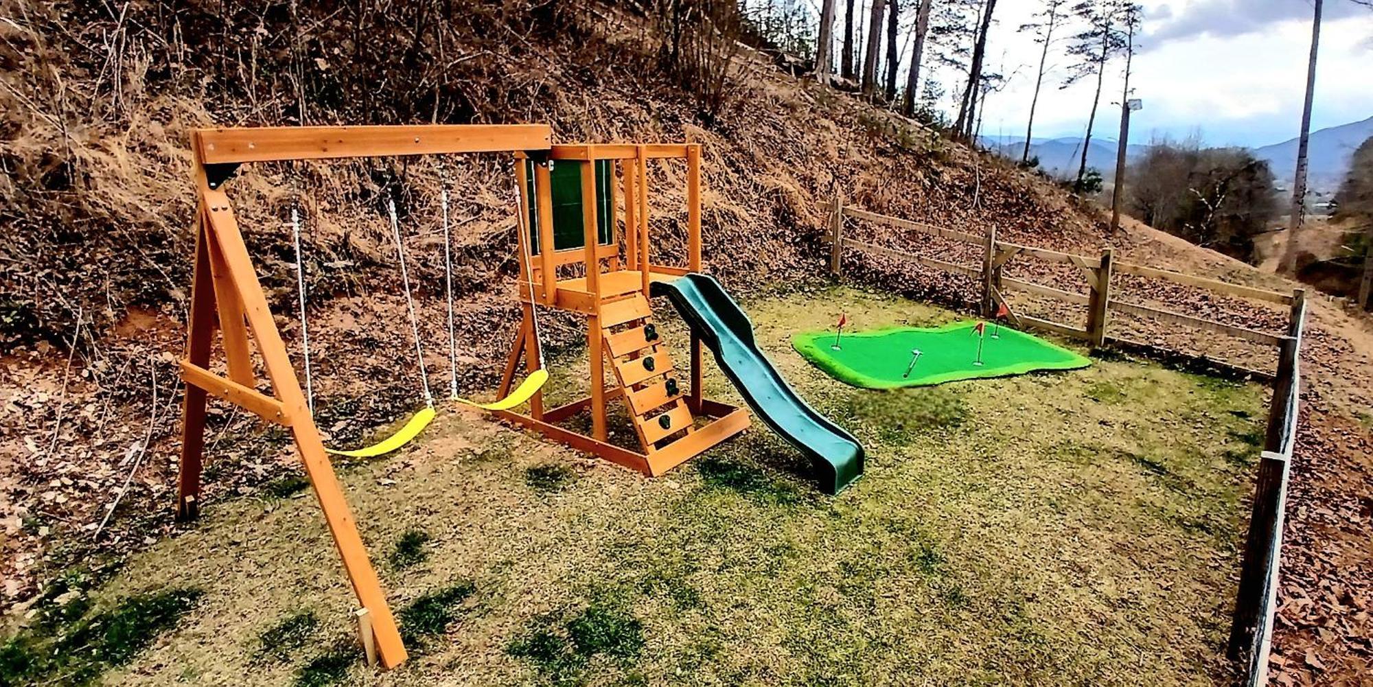 Lil Cabin In The Cove! Mtn Views, Theater, Hot Tub, Games, King Beds, Prime Location! Сивиървил Екстериор снимка